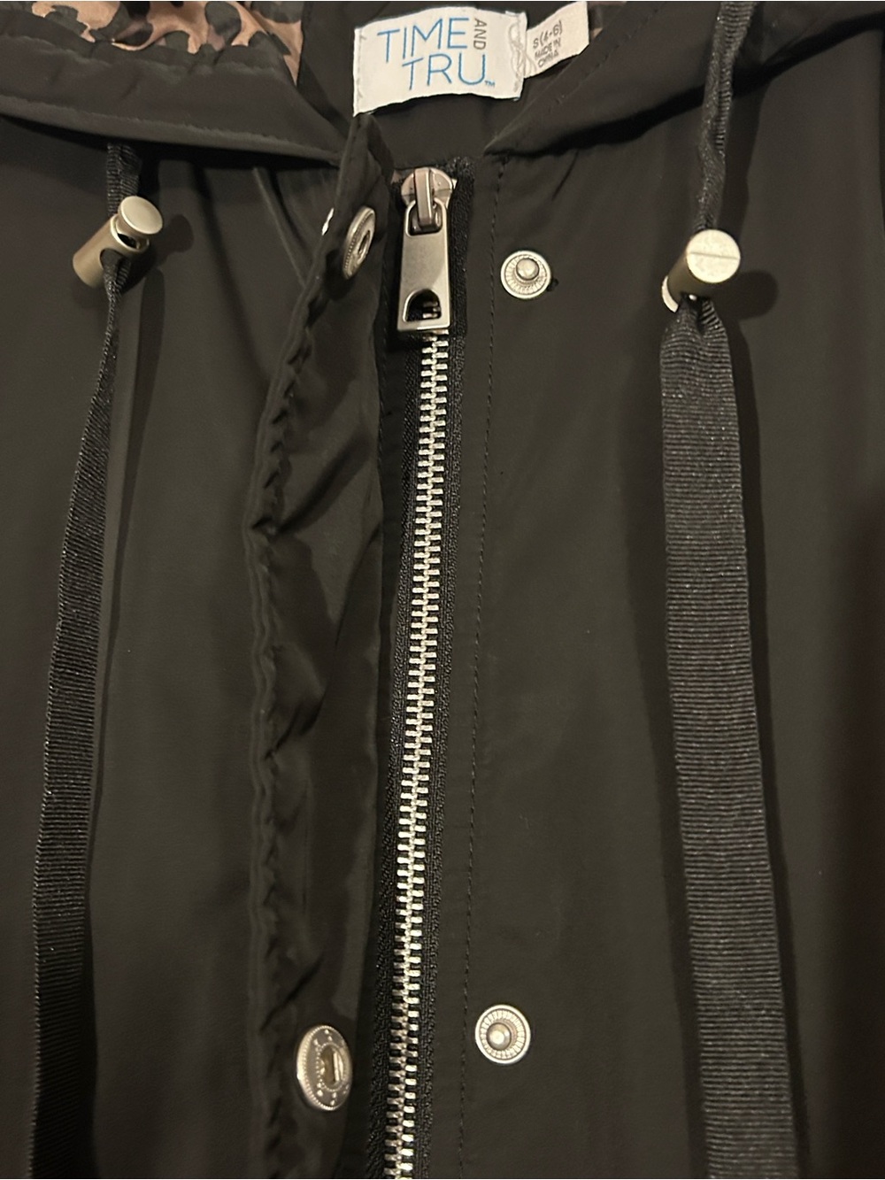 Time and Tru Black Hooded Rain Jacket - Picture 6 of 8